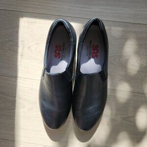 SAS Patriot 9.5 N Leather Non-slip slide on loafer New